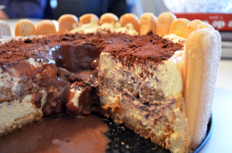 Tiramisu sa čokoladnim twistom